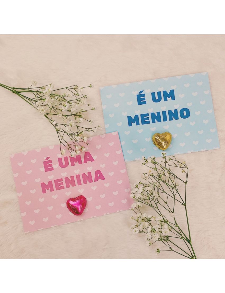 Cartão “É menina” com chocolate